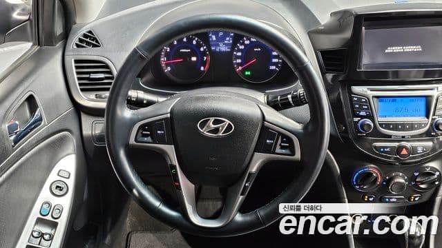 Hyundai Accent(новый кузов / новое поколение) Modern, 2014 15