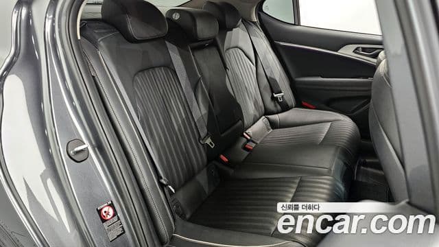 Genesis G70 Supreme, 2018 12