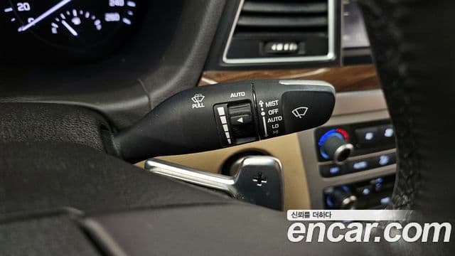 Genesis G80 Luxury, 2017 18