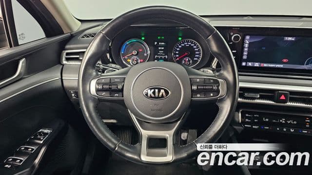 Kia K5 гибрид 3세대 Prestige, 2020 13