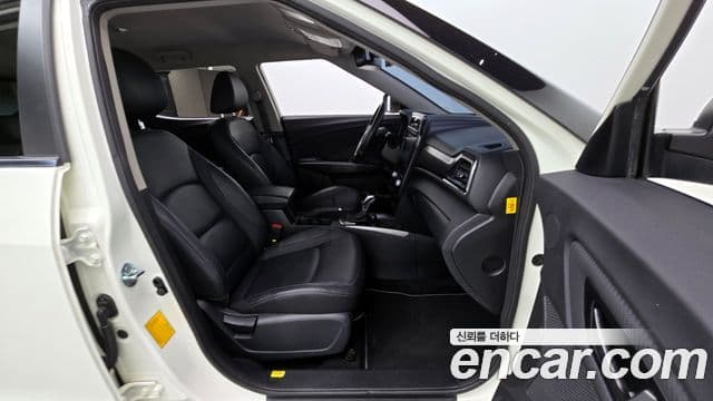 KG모빌리티(SsangYong) Berry New Tivoli V1, 2022 11