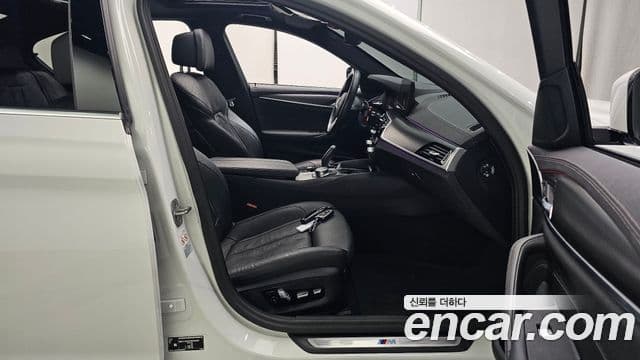 BMW 5시리즈 (G30) 520i M Sport, 2023 10