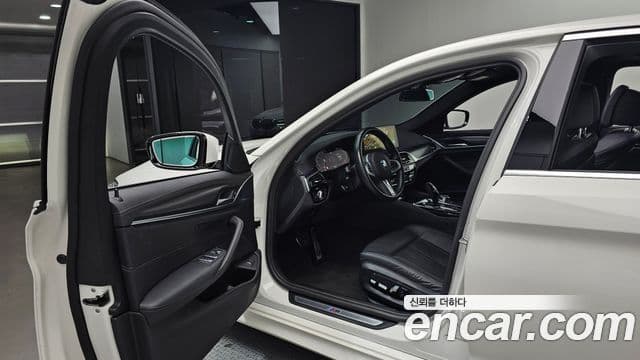 BMW 5시리즈 (G30) 520i M Sport, 2023 11