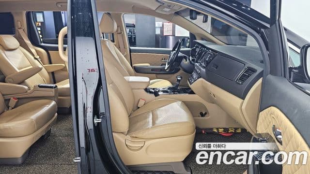 Kia The / новый New Carnival Luxury, 2019 10