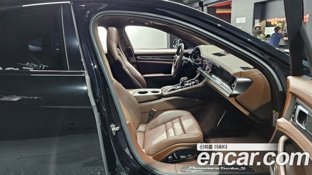 Porsche Panamera (971) 4.0 турбо S, 2021 10