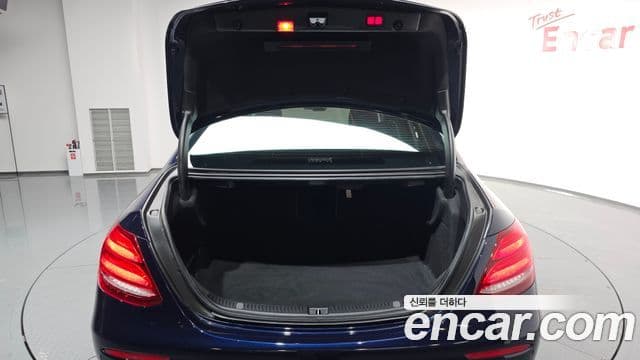 Mercedes-Benz E-класс W213 AMG Line, 2018 20