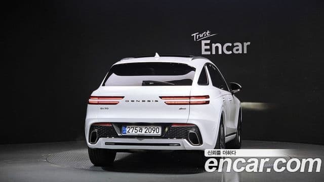Genesis GV70, 2021 4