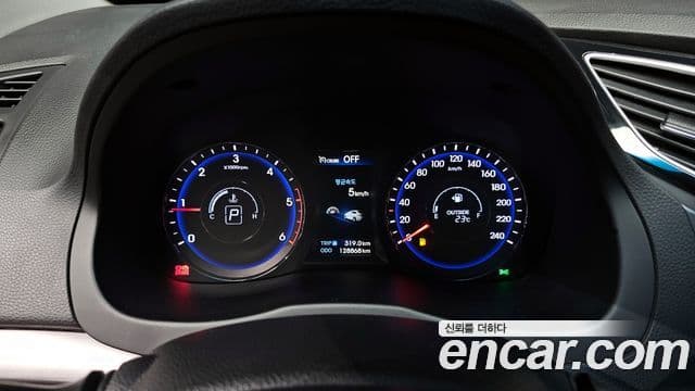 Hyundai i40 살룬 Modern, 2013 8