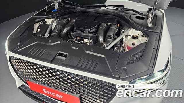 Genesis GV70, 2022 6