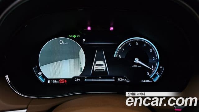 Genesis GV70, 2022 8