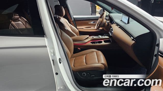 Genesis GV70, 2022 10