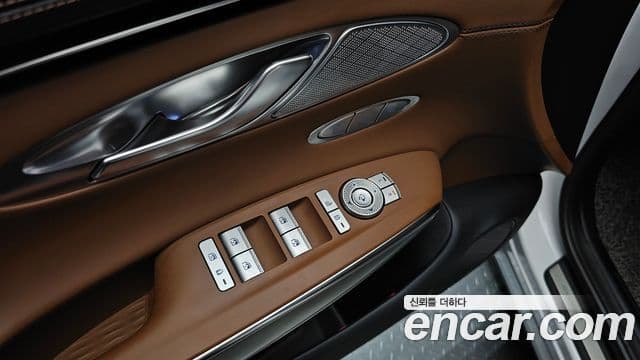 Genesis GV70, 2022 16