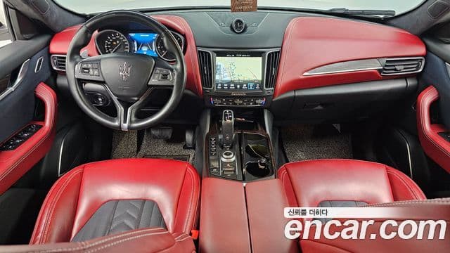 Maserati Levante 3.0 дизель AWD GranLusso, 2019 7