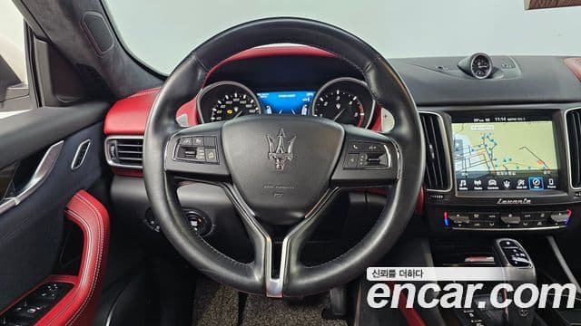 Maserati Levante 3.0 дизель AWD GranLusso, 2019 13