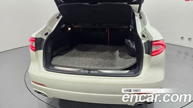 Maserati Levante 3.0 дизель AWD GranLusso, 2019 20