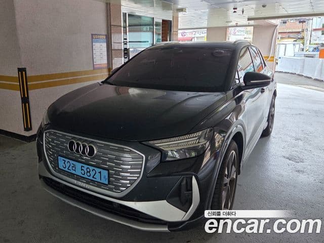 Audi Q4 e-Tron (F4) Premium, 2023 2