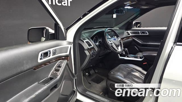 Ford Explorer 5세대, 2014 11