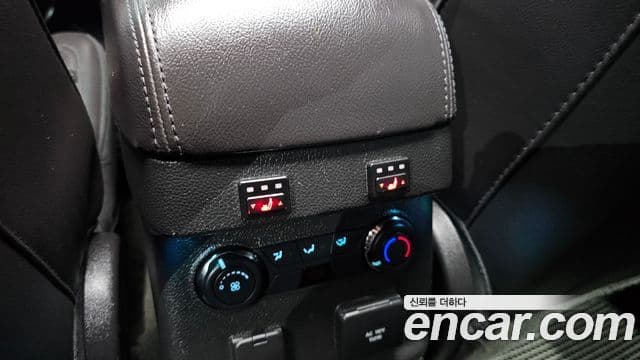 Ford Explorer 5세대, 2014 19