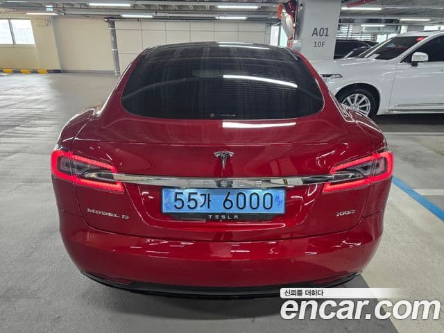 Tesla модель S, 2018 4