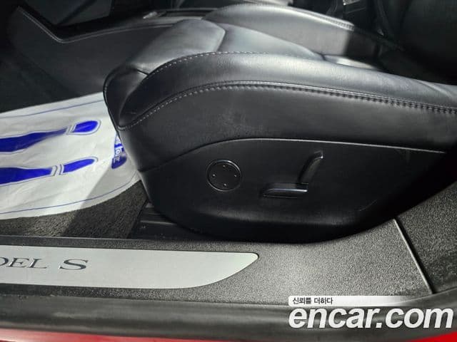 Tesla модель S, 2018 14