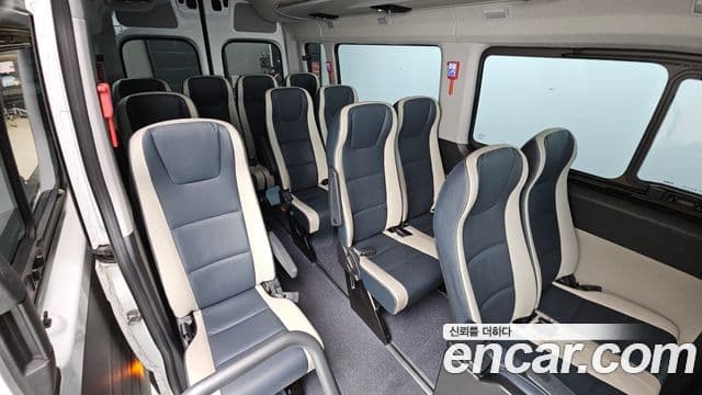 Hyundai 쏠라티 Luxury, 2023 19