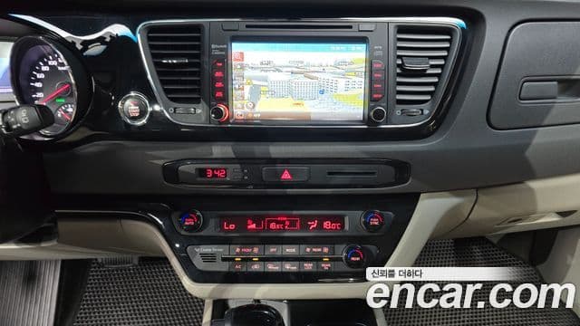 Kia All New Carnival Prestige, 2016 14