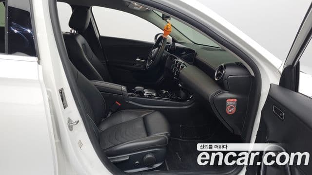 Mercedes-Benz A-класс W177 A220 хэтчбек, 2019 11