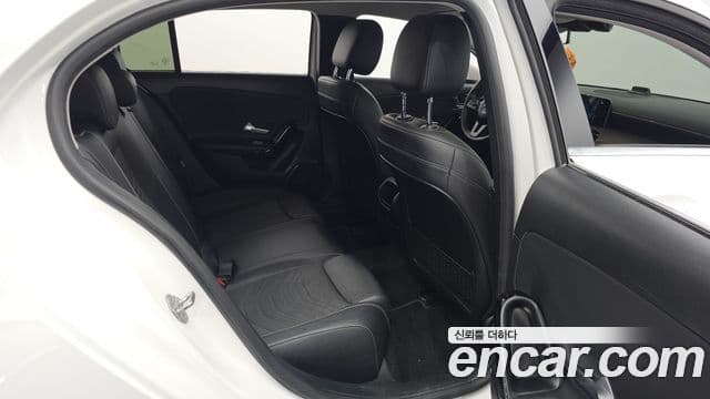 Mercedes-Benz A-класс W177 A220 хэтчбек, 2019 12