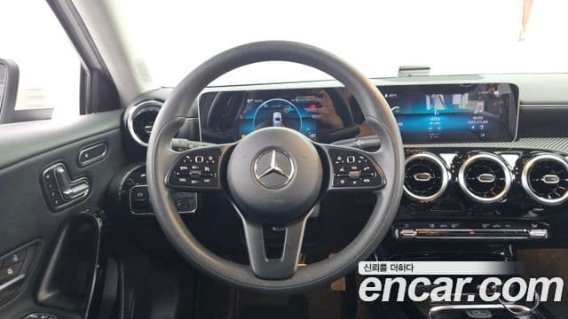 Mercedes-Benz A-класс W177 A220 хэтчбек, 2019 13