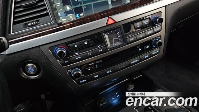 Hyundai Genesis DH Premium, 2015 17