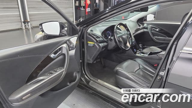 Hyundai Grandeur HG гибрид Premium, 2014 11