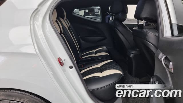 Hyundai Veloster (JS) Modern, 2019 12