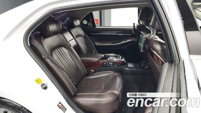 Genesis EQ900 Prestige, 2016 12