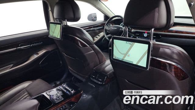 Genesis EQ900 Prestige, 2016 19