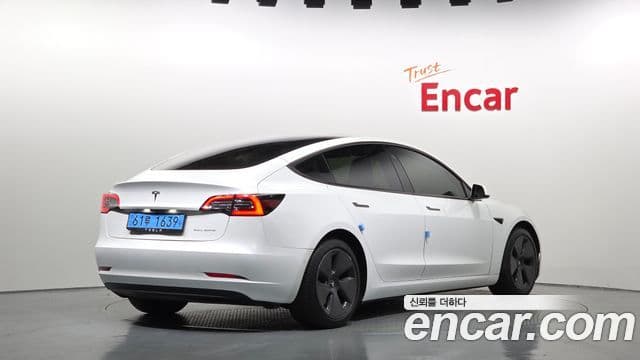 Tesla модель 3 Long Range, 2021 2