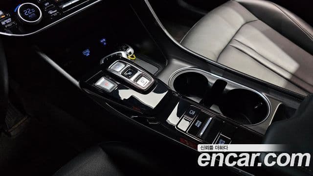 Hyundai Sonata гибрид (DN8) Modern, 2022 9