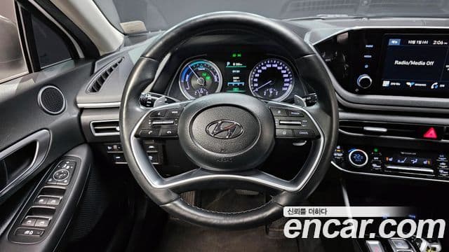 Hyundai Sonata гибрид (DN8) Modern, 2022 13