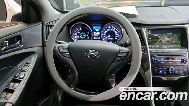 Hyundai Sonata гибрид Modern, 2014 13