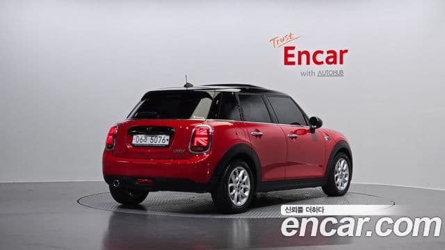 Mini Cooper 3세대, 2019 2
