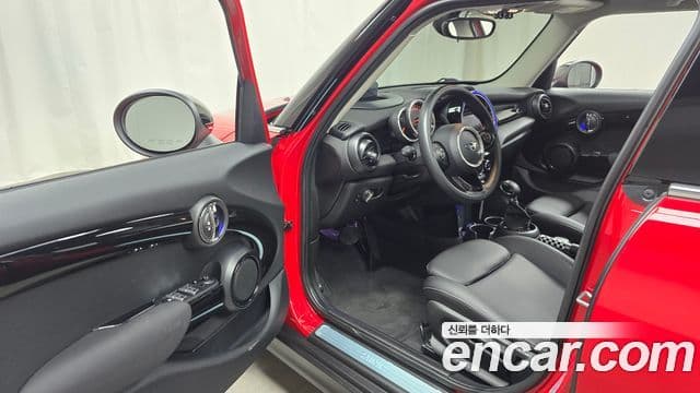 Mini Cooper 3세대, 2019 10