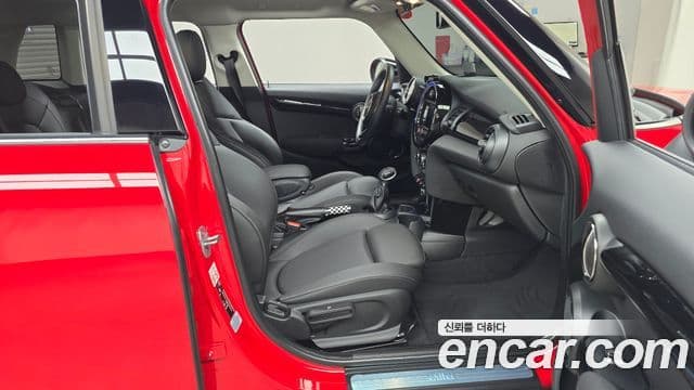 Mini Cooper 3세대, 2019 11