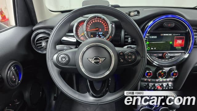 Mini Cooper 3세대, 2019 13