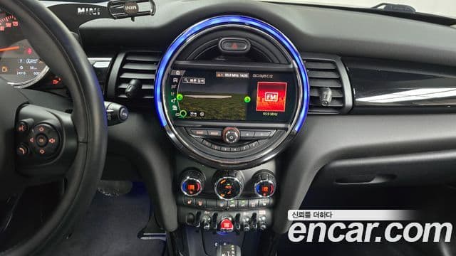 Mini Cooper 3세대, 2019 14