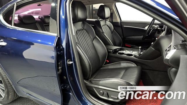 Genesis G70 Supreme, 2018 10