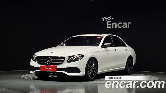 Mercedes-Benz E-класс W213 Avantgarde, 2020 1