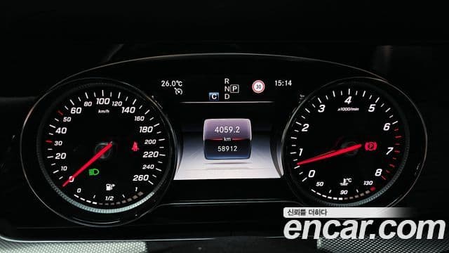 Mercedes-Benz E-класс W213 Avantgarde, 2020 8