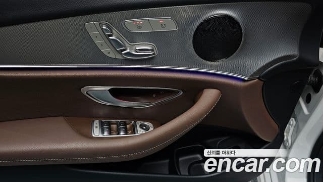 Mercedes-Benz E-класс W213 Avantgarde, 2020 19