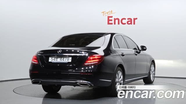 Mercedes-Benz E-класс W213 Exclusive, 2019 2