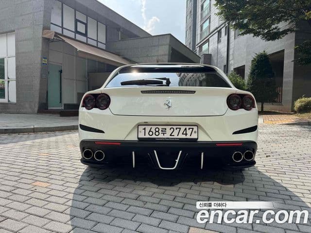 Ferrari GTC4 루쏘 T 3.9 V8, 2020 4