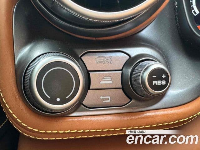 Ferrari GTC4 루쏘 T 3.9 V8, 2020 14